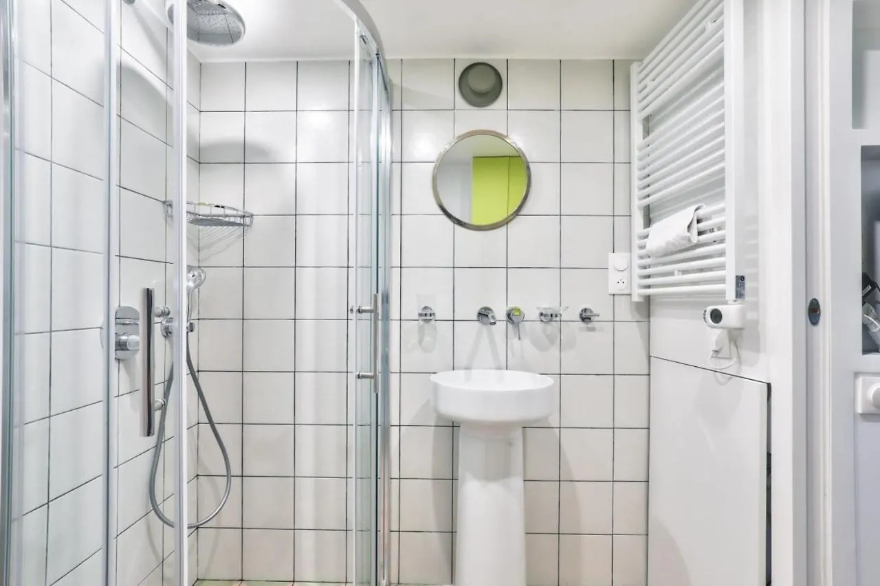 Guestready - Cozy Flat With Sauna Near Banksy Expo Art Gallery Paris France