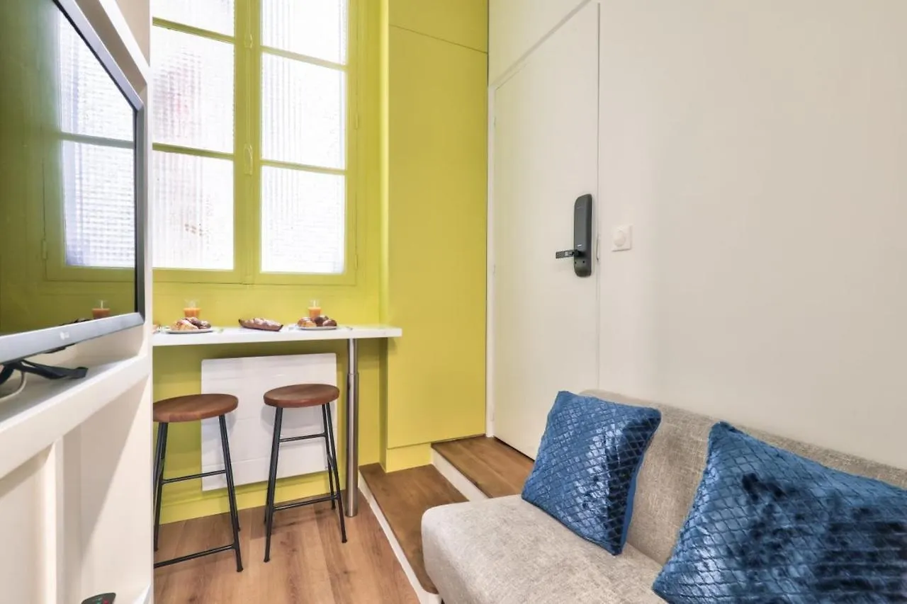 Guestready - Cozy Flat With Sauna Near Banksy Expo Art Gallery Paris Apartment