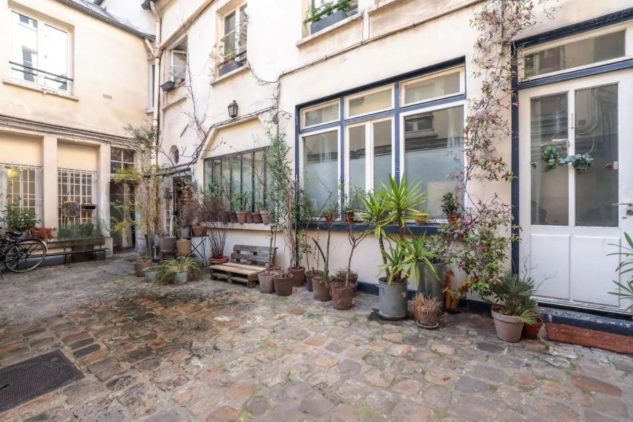 Apartment Guestready - Cozy Flat With Sauna Near Banksy Expo Art Gallery Paris