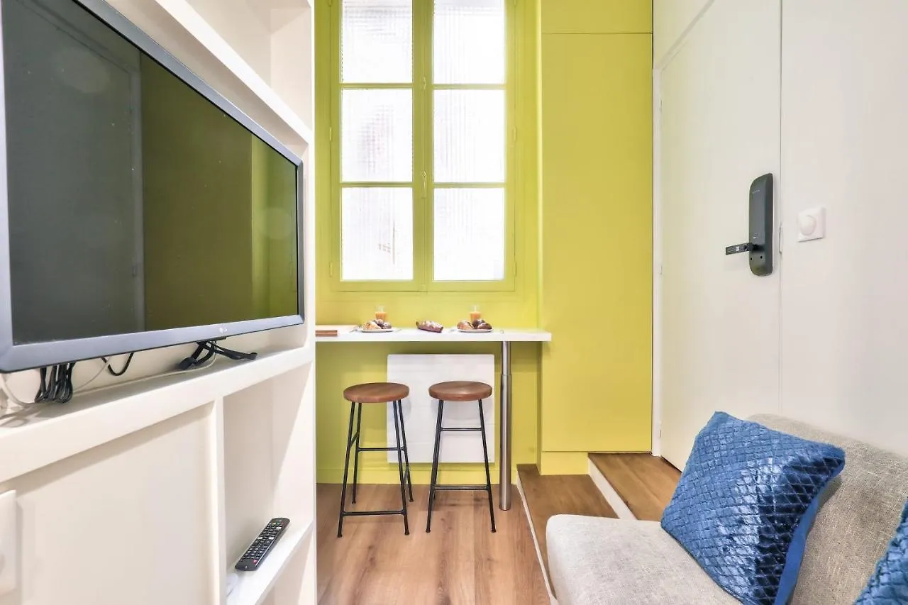 Apartment Guestready - Cozy Flat With Sauna Near Banksy Expo Art Gallery Paris
