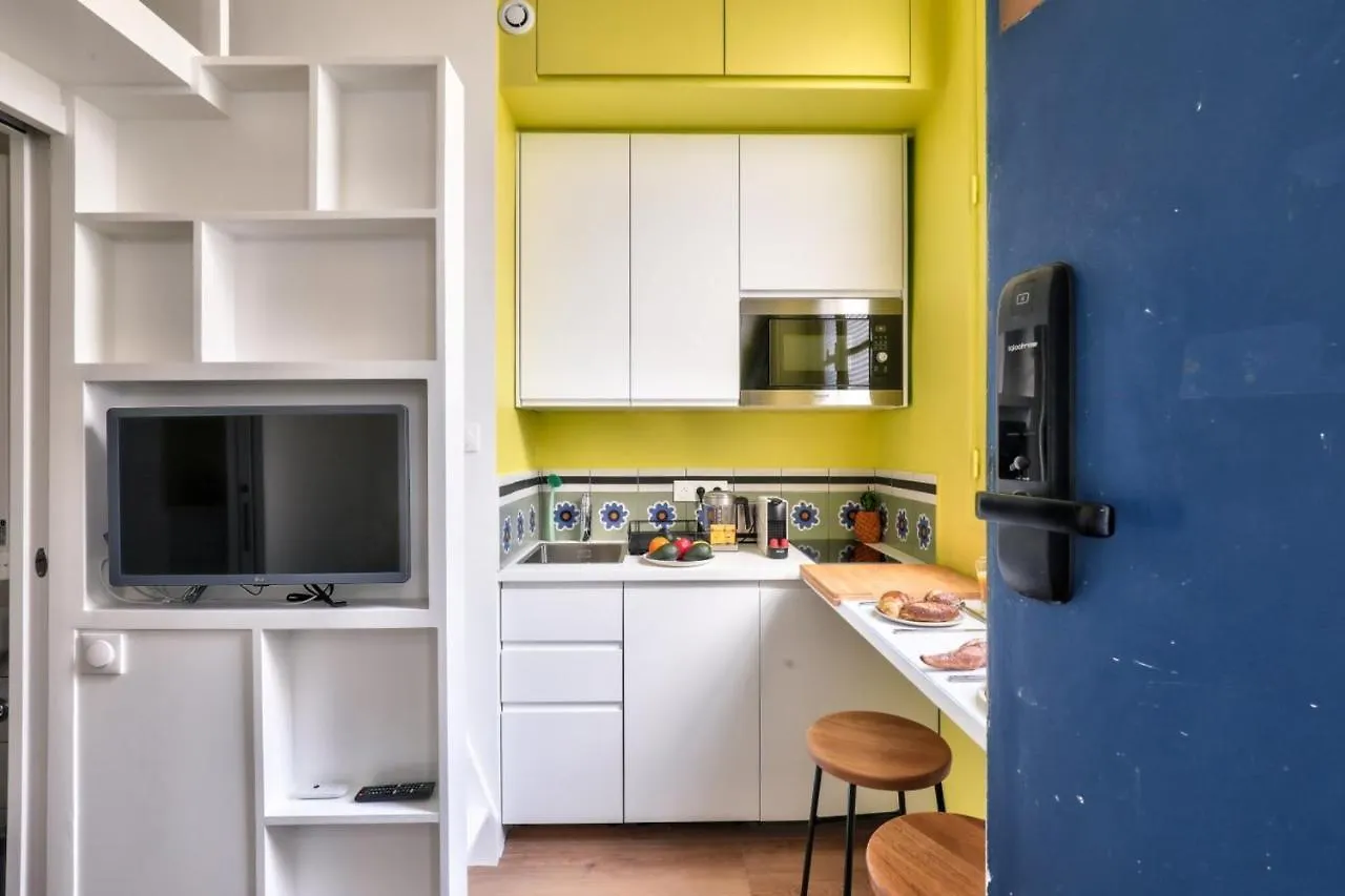 Guestready - Cozy Flat With Sauna Near Banksy Expo Art Gallery Paris France